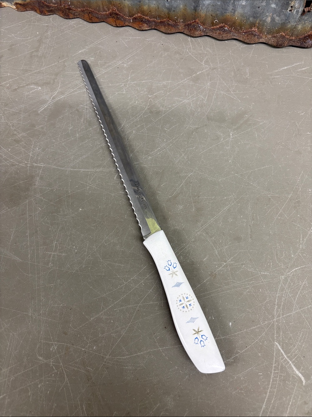 Ekco Vanadium serrated bread knife